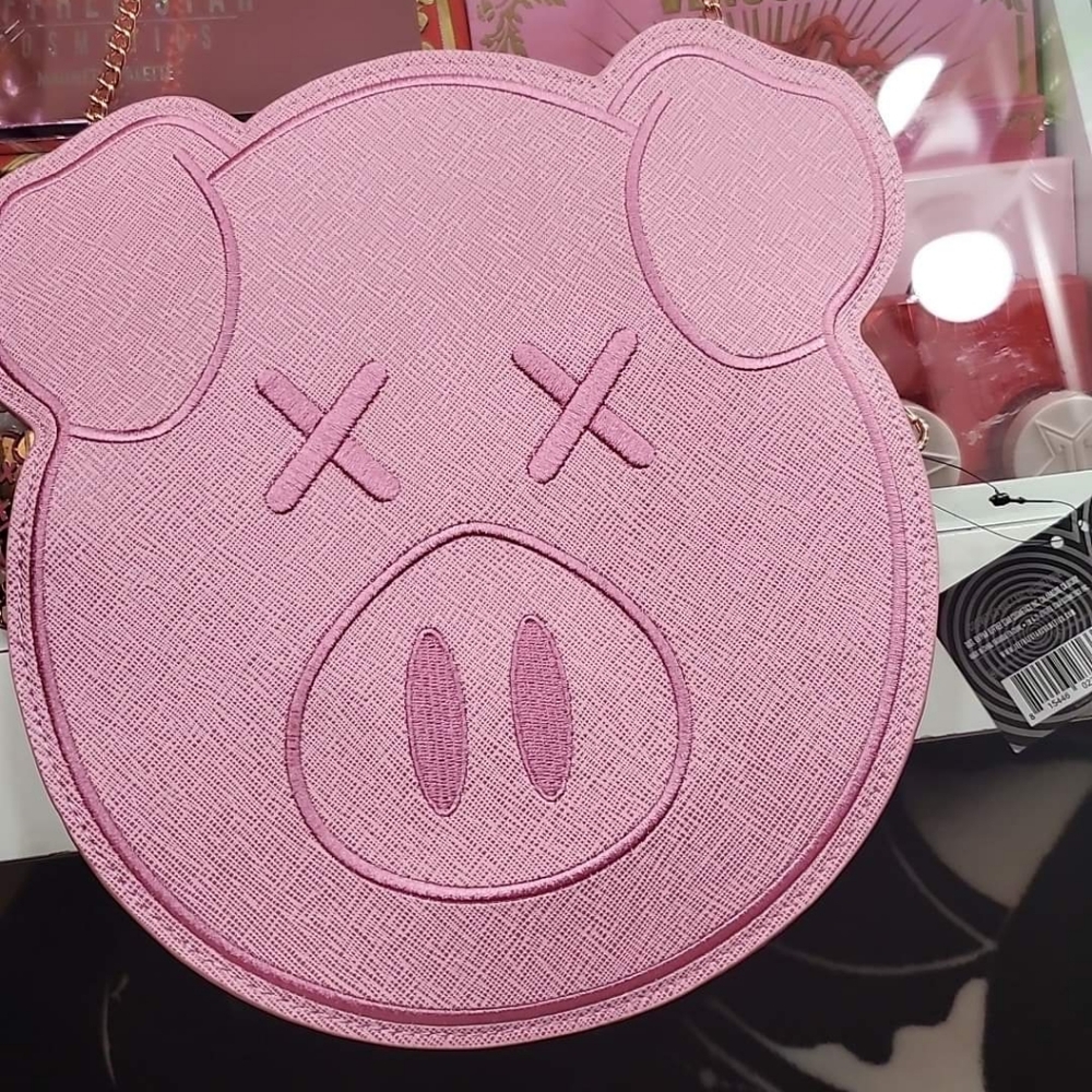 Pink piggy purse